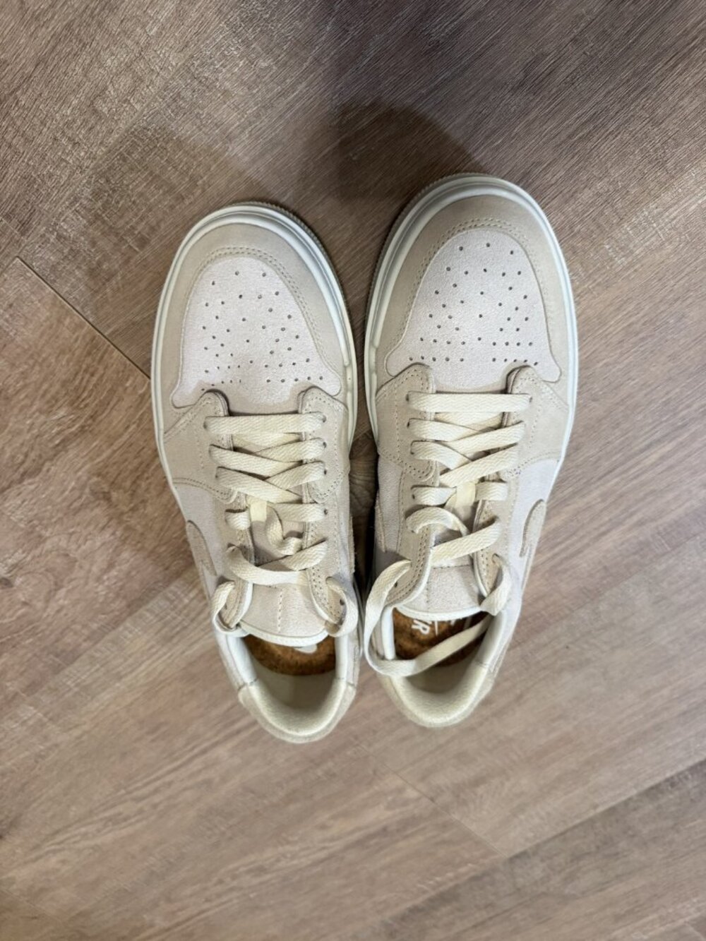 Jordan Air Jordan 1 Elevate Low Platform Sneakers Cream Suede size 9